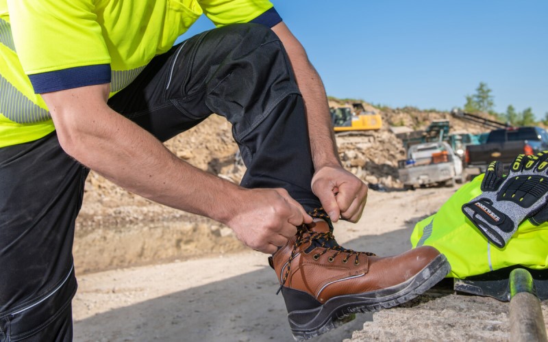 How to check safety shoes